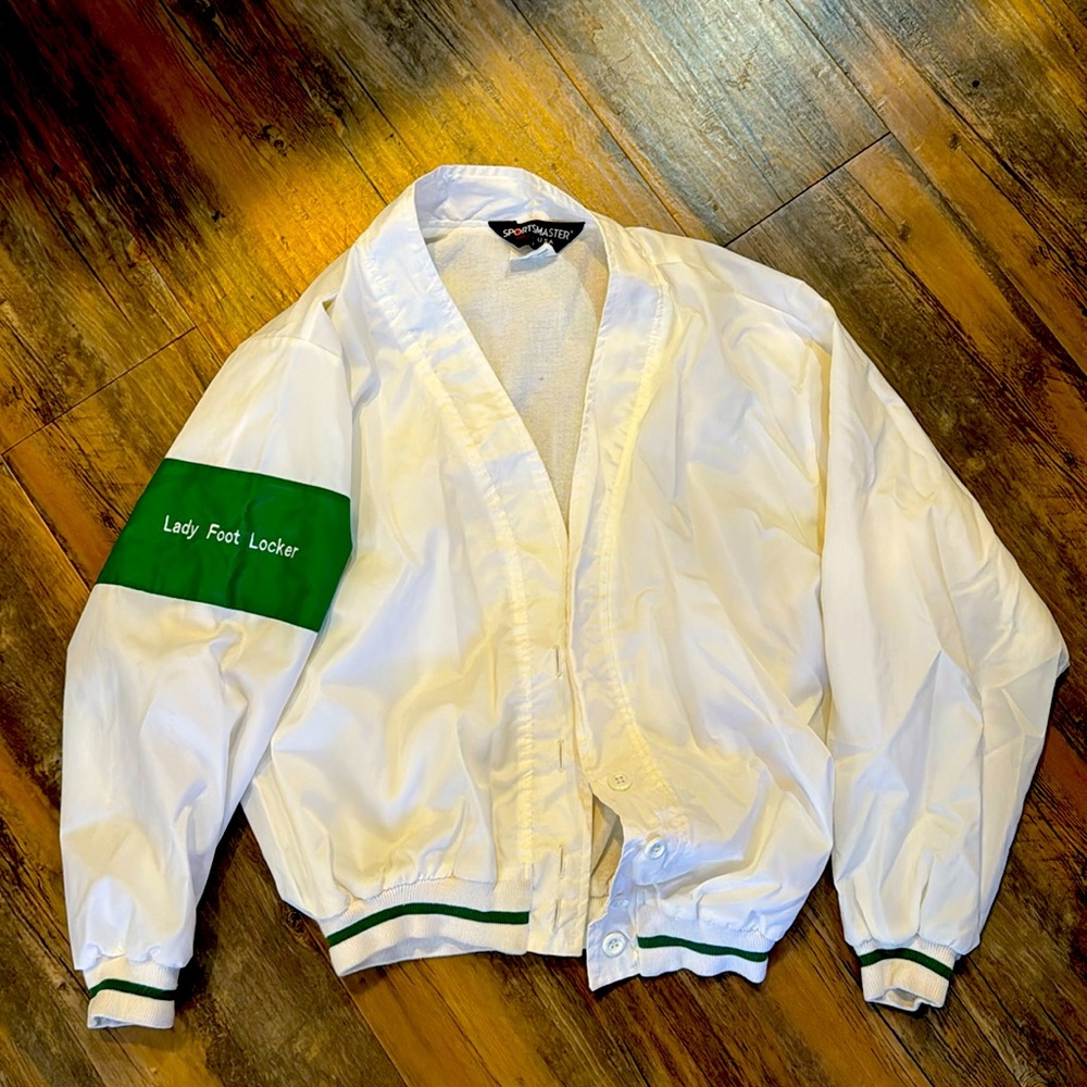 Vintage Lady Footlocker white with free accent stripe button jacket